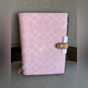 NWT！COACH NOTEBOOK IN SIGNATURE（COACH CEA49） POWDER PINK Valentine's Day gift